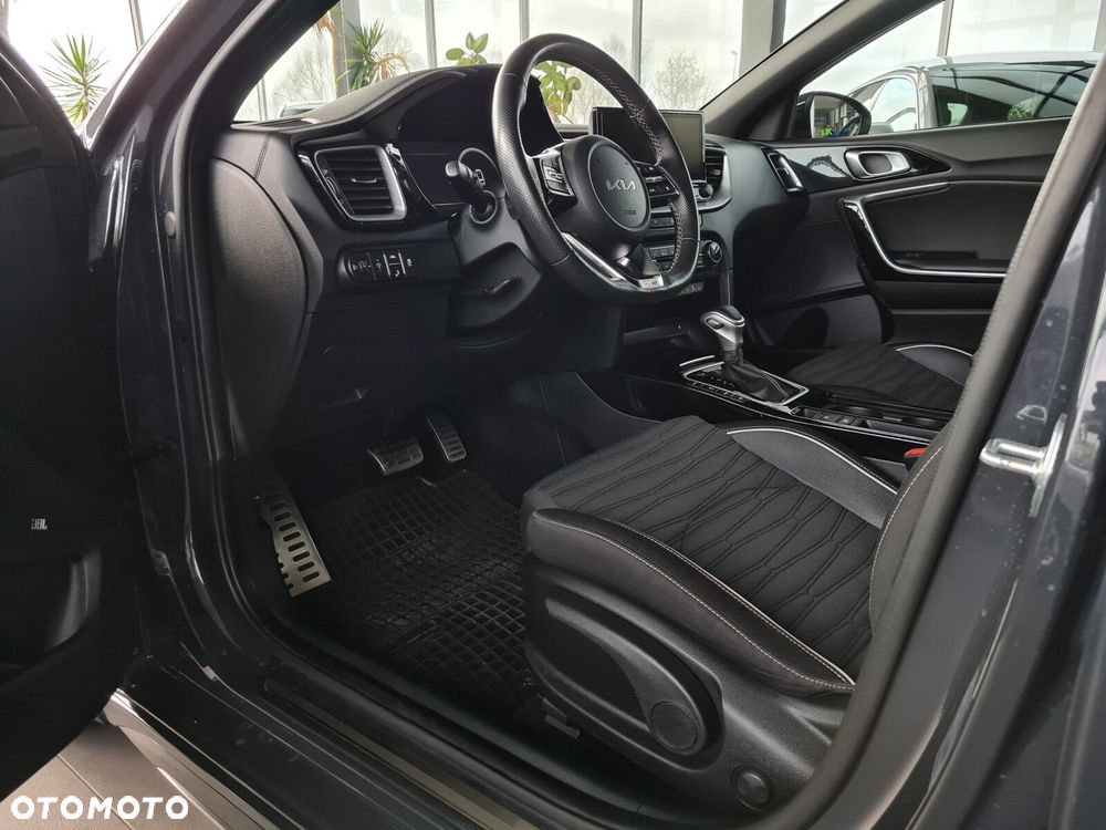 Kia Ceed 1.5 T-GDI GT-Line DCT - 13