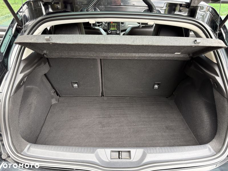 Renault Megane ENERGY TCe 130 BOSE EDITION - 33