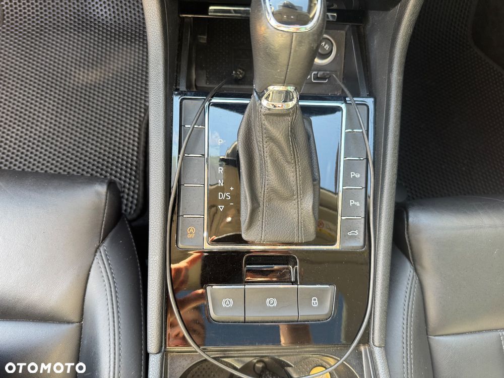 Skoda Superb 1.5 TSI ACT DSG Sportline - 16