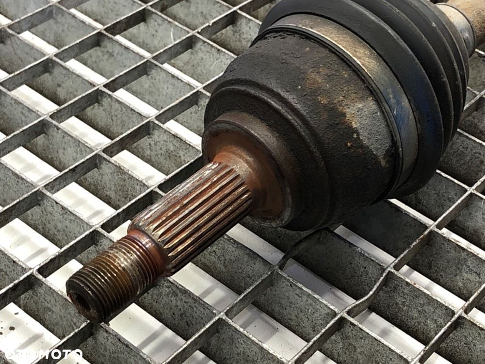 PÓŁOŚ PRAWY PRZÓD - 249.00 PLN - NISSAN MICRA III (K12) 2002 - 2010 1.5 dCi 48 kW [65 KM] olej - 2