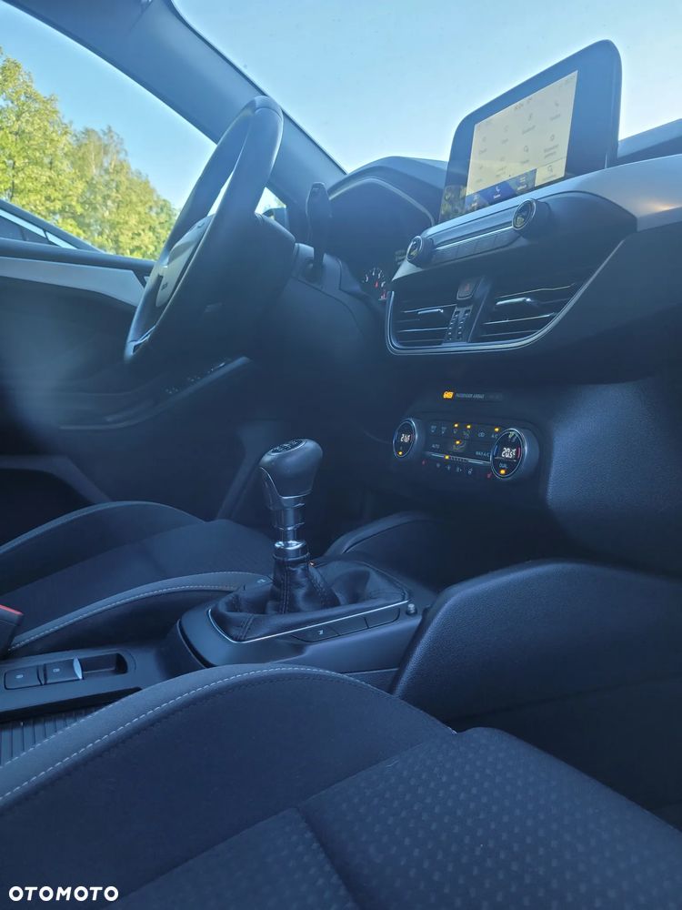 Ford Focus 1.0 EcoBoost Trend Edition - 6