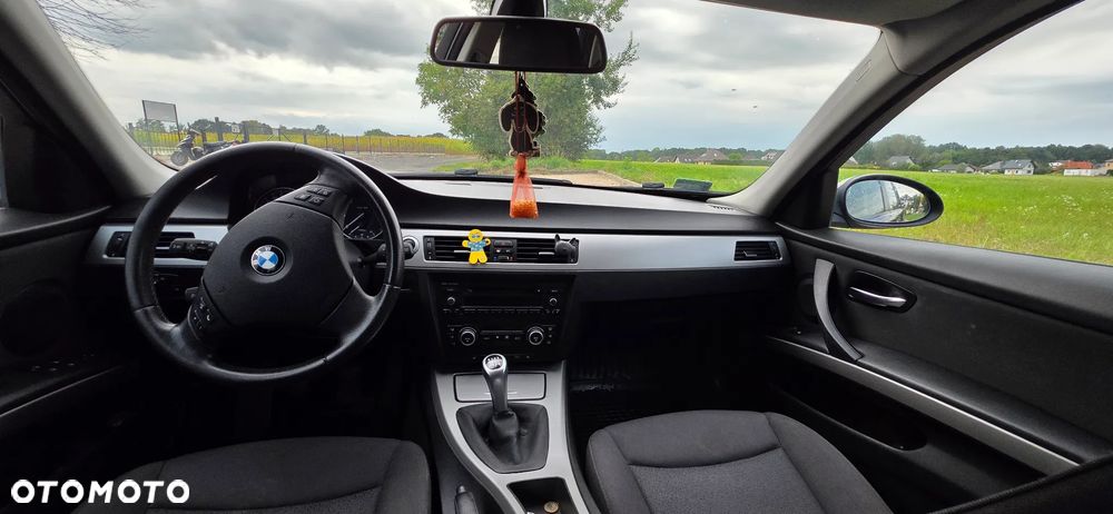 BMW Seria 3 - 15