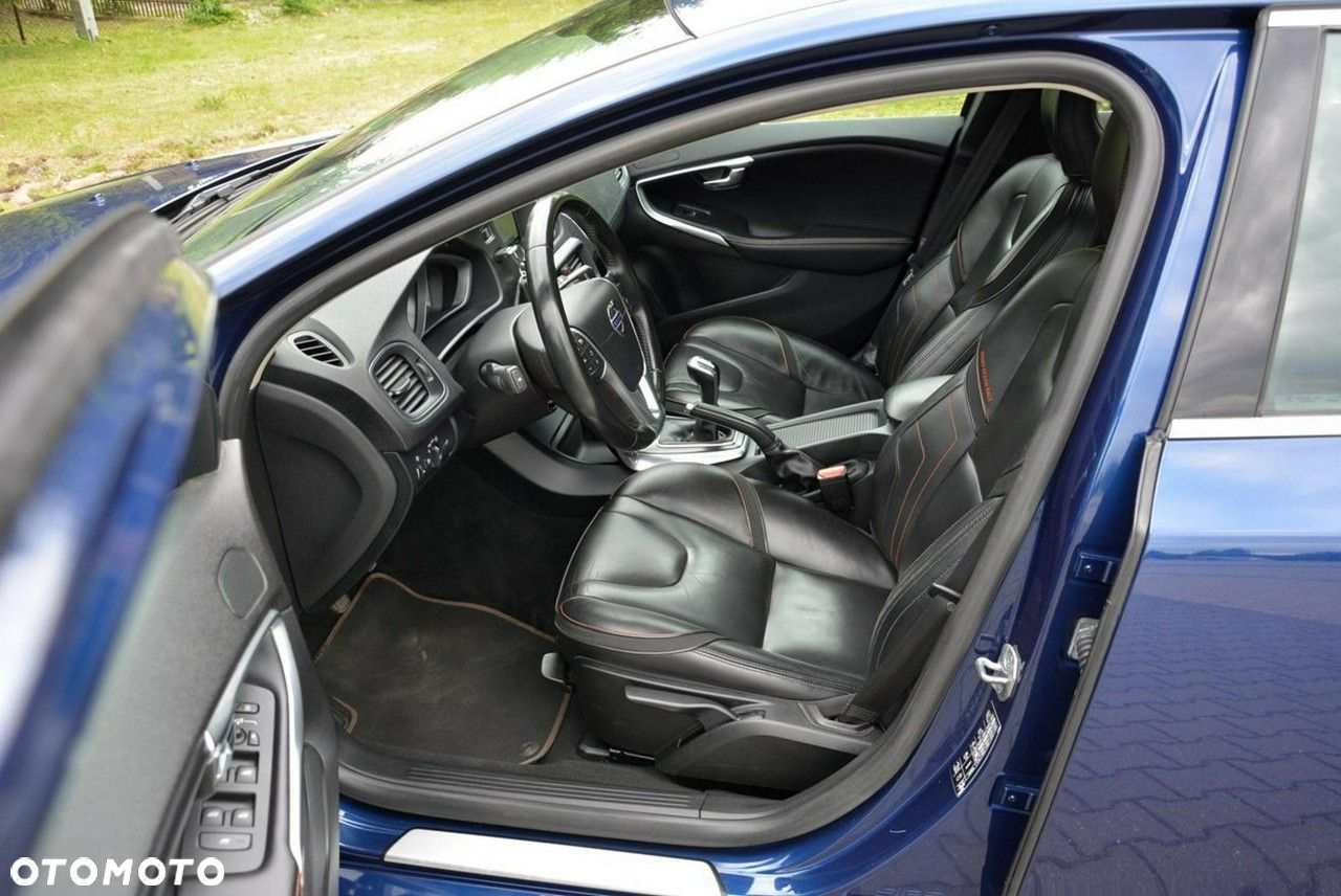 Volvo V40 D4 Ocean Race - 23