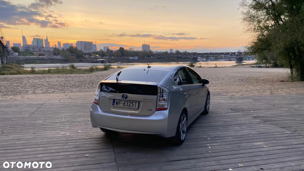 Toyota Prius 1.8 HSD Luna - 6