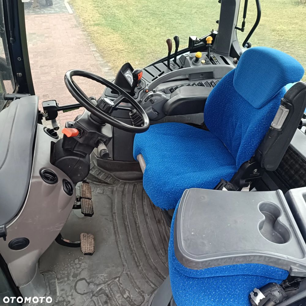 Deutz-Fahr Deutz Agrofarm 430 Deutz Agrotron 100 New Holland TS 135A - 8