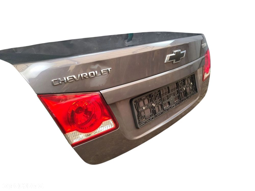 KLAPA BAGAŻNIKA CHEVROLET CRUZE SEDAN LAK: GQK (08-12) - 4
