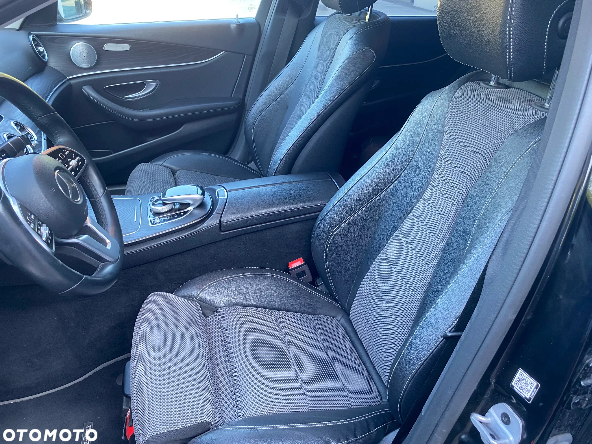 Mercedes-Benz Klasa E 220 d 4-Matic 9G-TRONIC - 18