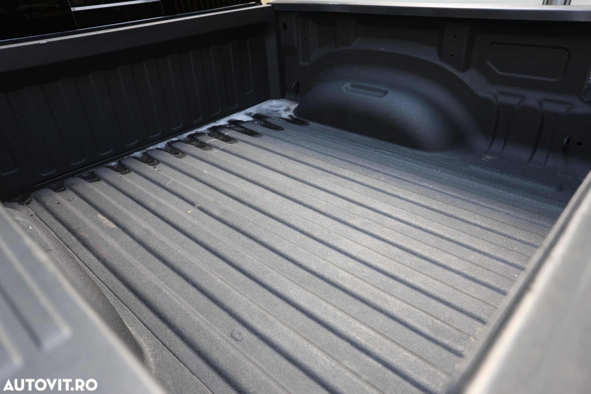 Dodge RAM - 8