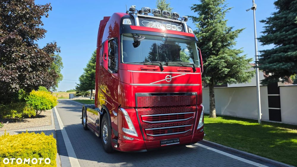 Volvo ///FH///500///2023/// GLOBETROTTER///XXL///HYDRAULIKA/// KLIMATYZACJA POSTOJOWA///ALUMINIOWE FELGI///ZABUDOWY MIĘDZYOSIOWE///FULL LED///VIRTUAL COCPIT///TV///WAGA/// STAN BARDZO DOBRY - 3