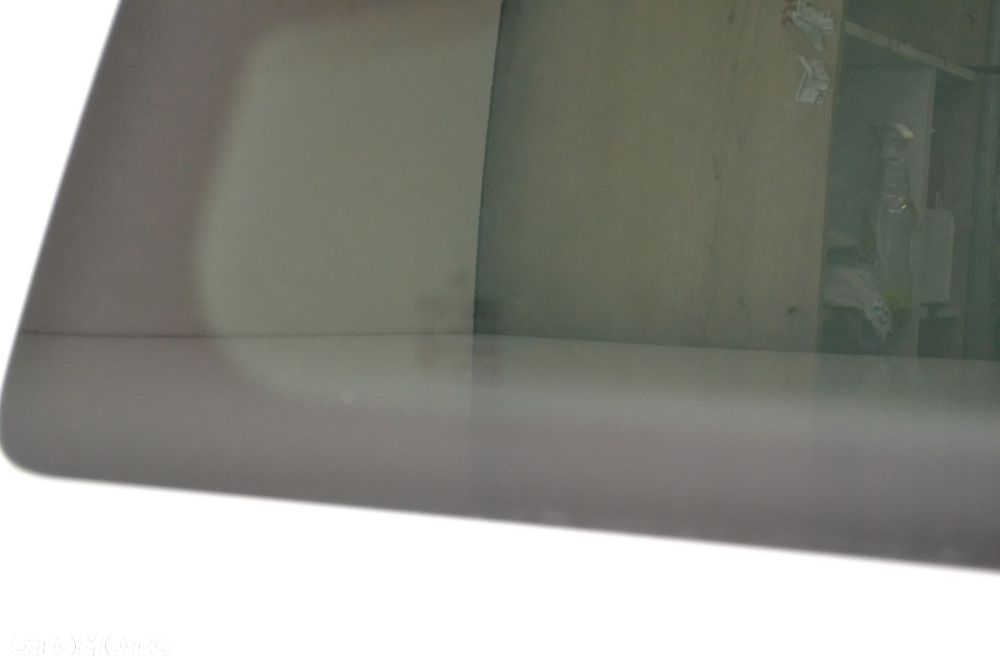 MERCEDES W639 VIANO SZYBA KAROSERYJNA PRAWA TYŁ UCHYLNA - 3