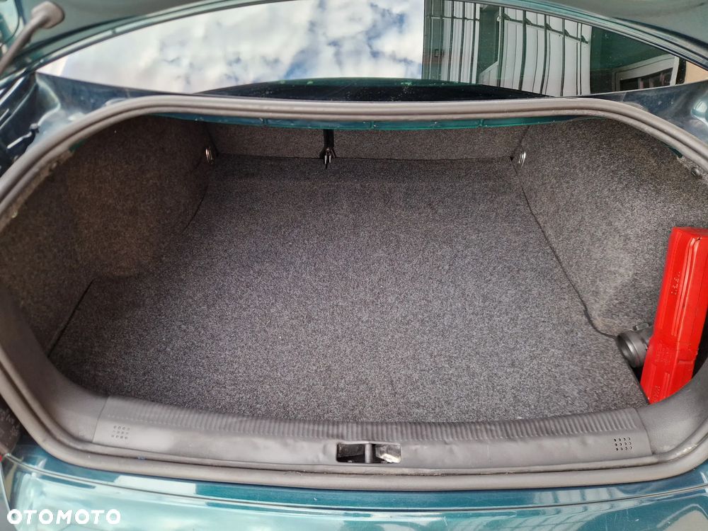 Volkswagen Passat - 39