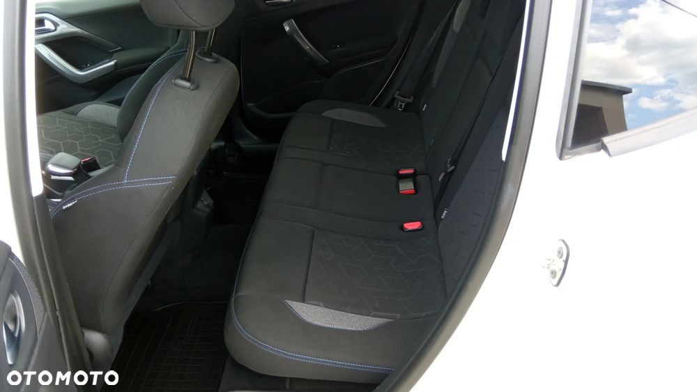 Peugeot 2008 82 VTI Active - 16
