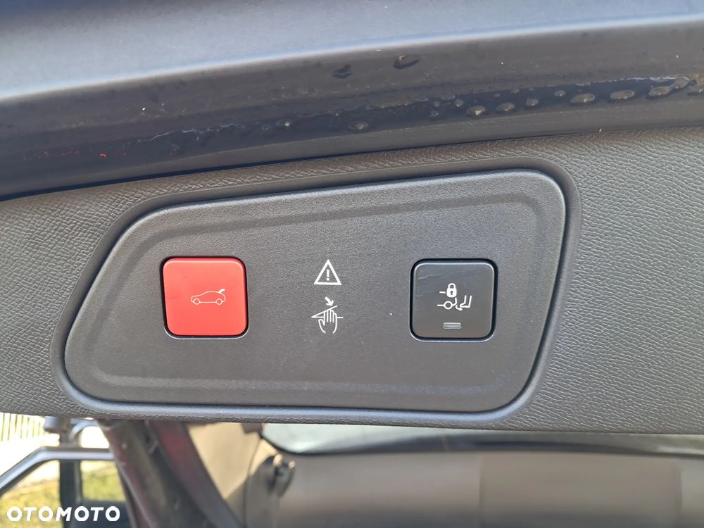 Peugeot 3008 1.6 PureTech GPF GT Line S&S EAT8 - 26