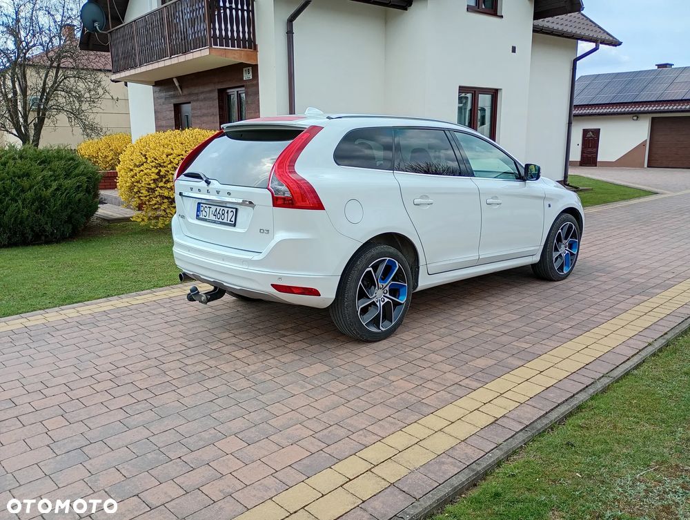Volvo XC 60 D3 Drive-E Ocean Race - 3