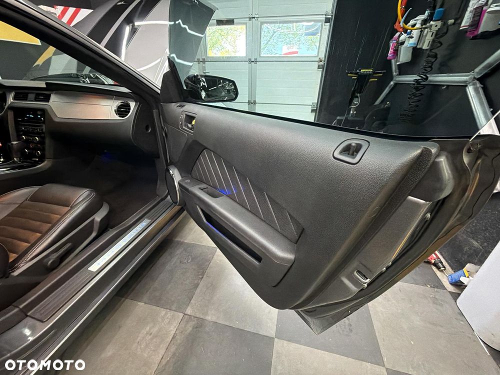 Ford Mustang 3.7 V6 Premium - 5