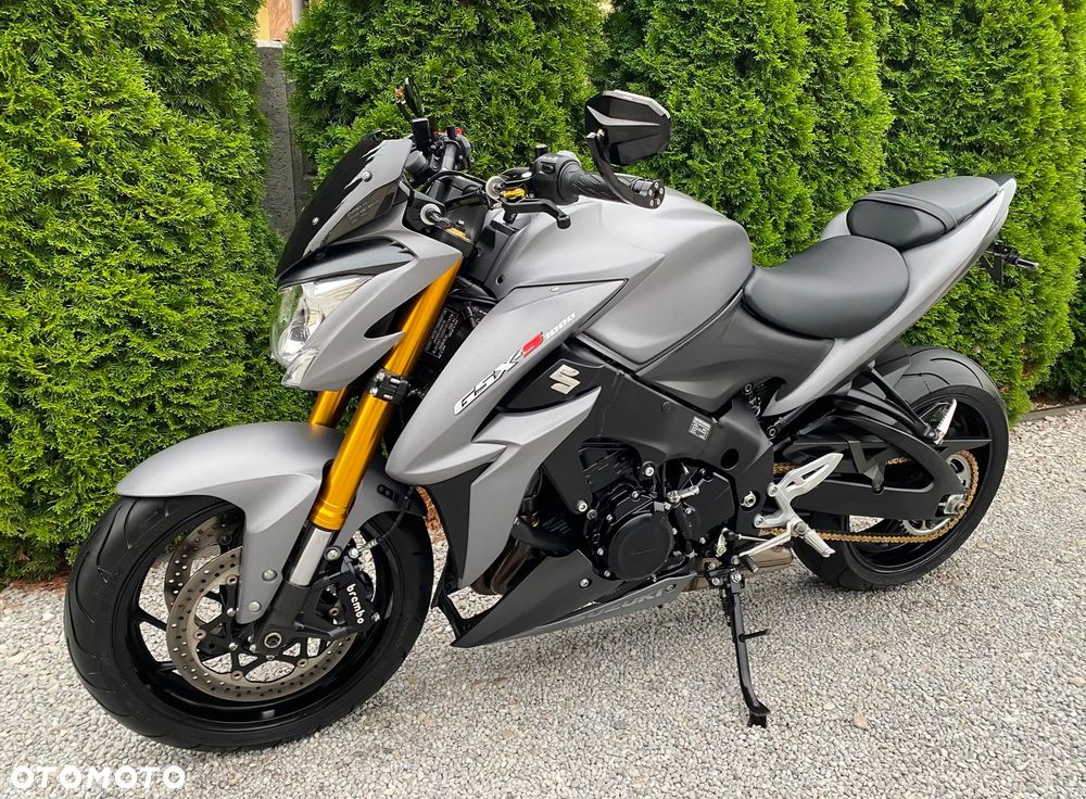 Suzuki GSX - 4