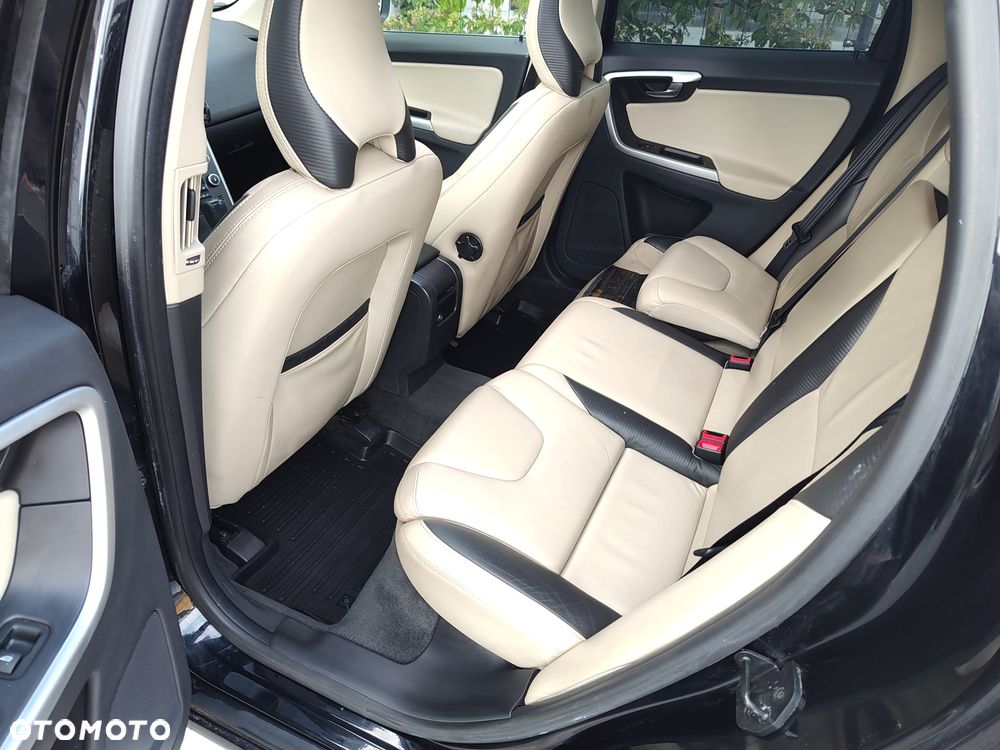 Volvo XC 60 - 2