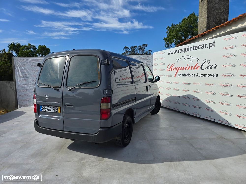 Toyota HiAce 2.4 D LXH12LB - 8