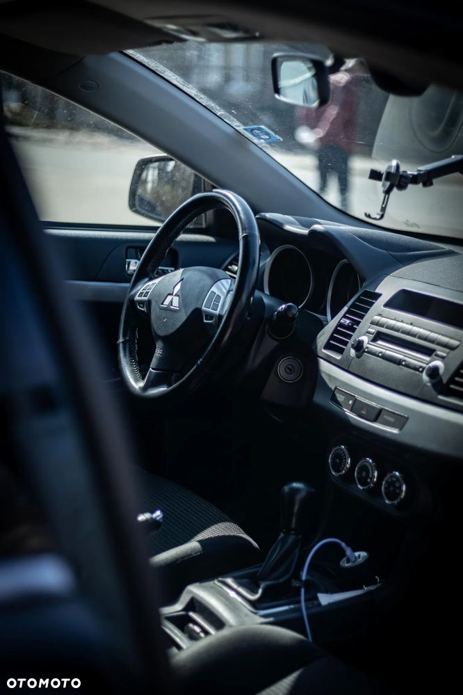 Mitsubishi Lancer 1.8 Invite - 20