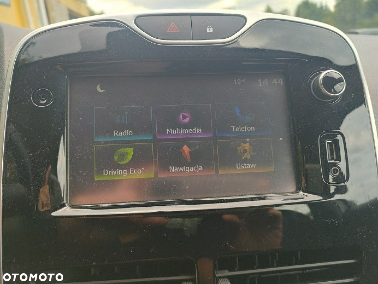 Renault Clio - 22