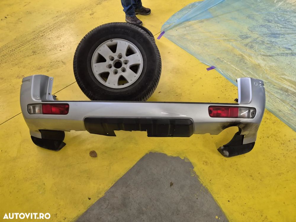 Mitsubishi Montero - 11