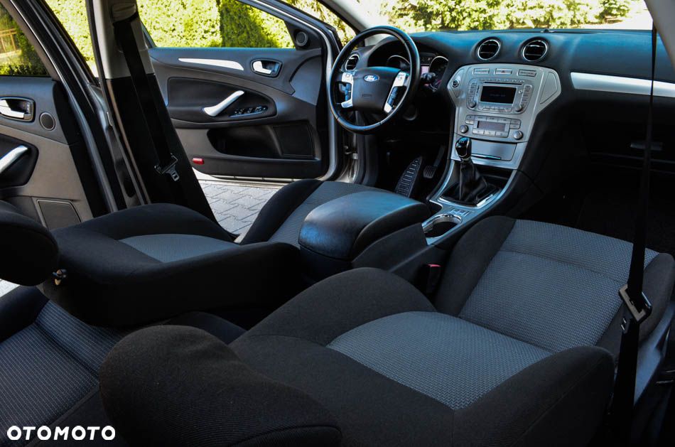 Ford Mondeo 2.0 TDCi Titanium X - 31