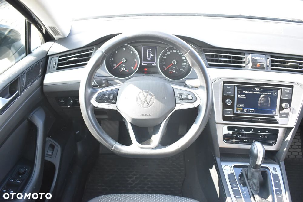 Volkswagen Passat 2.0 TDI EVO Essence DSG - 22