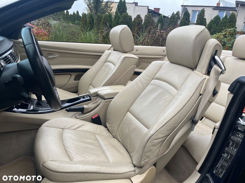 BMW Seria 3 320d DPF Cabrio - 16