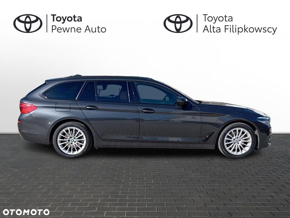 BMW Seria 5 520d Sport Line - 6