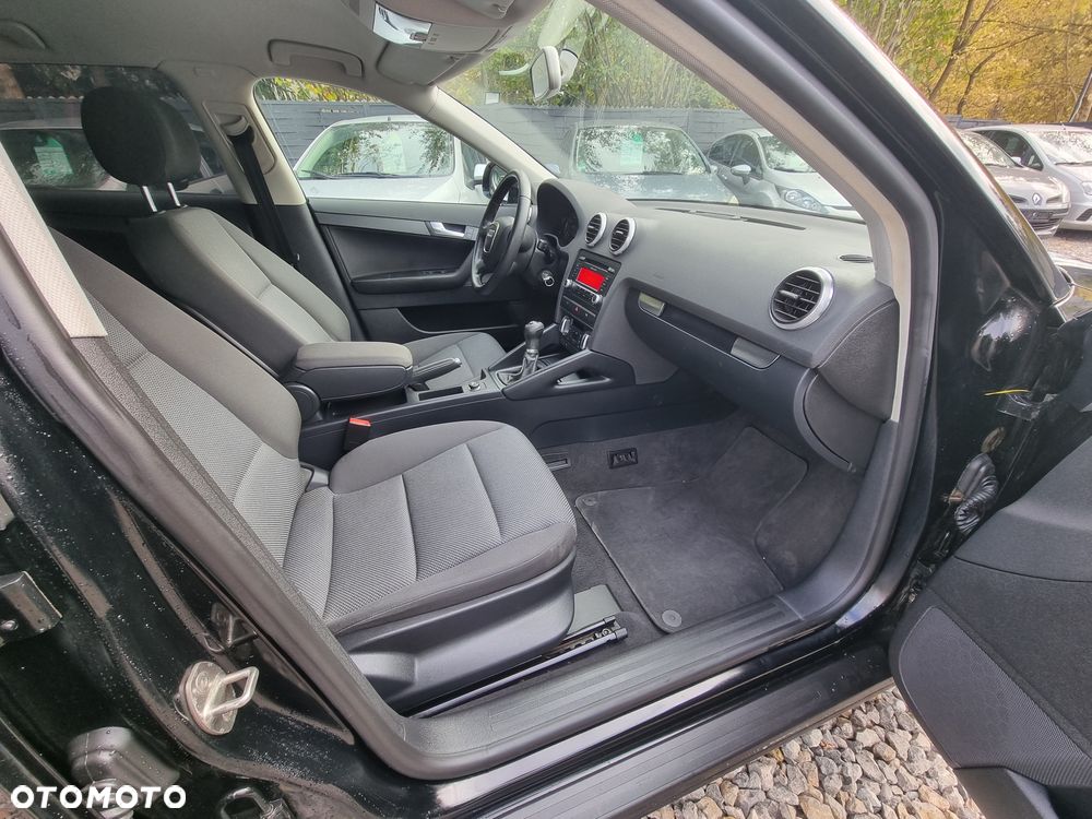 Audi A3 Sportback 1.6 Attraction - 20