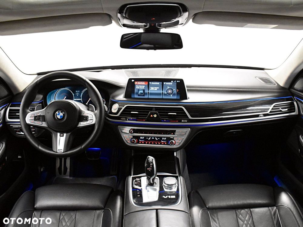 BMW Seria 7 - 21