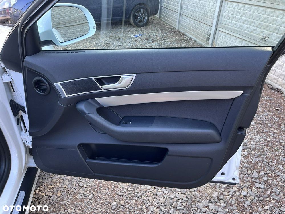 Audi A6 Avant - 24