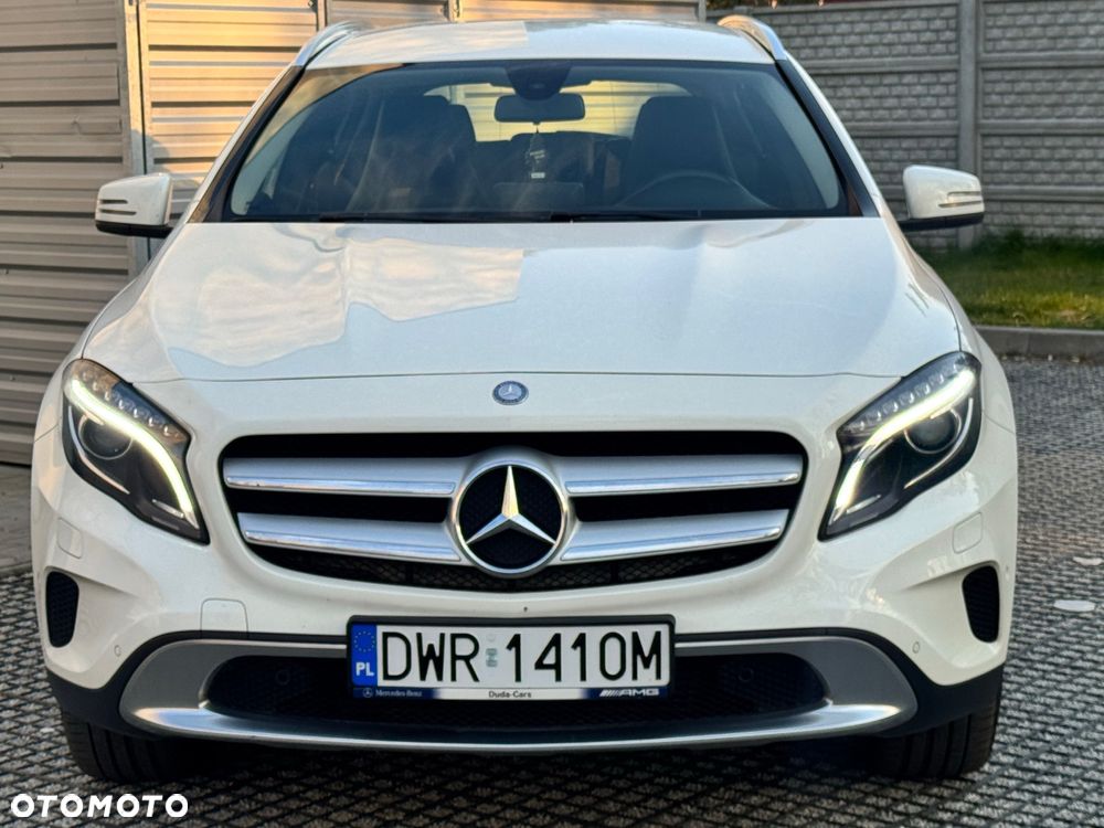 Mercedes-Benz GLA 200 7G-DCT - 2