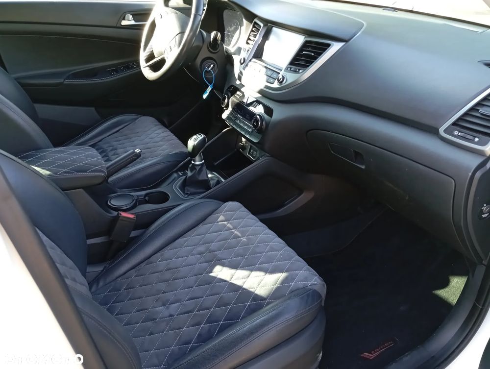Hyundai Tucson 1.6 Turbo 2WD Style - 11