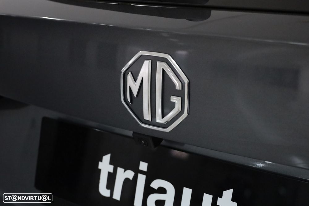 MG ZS 1.5 Hybrid+ Premium - 27