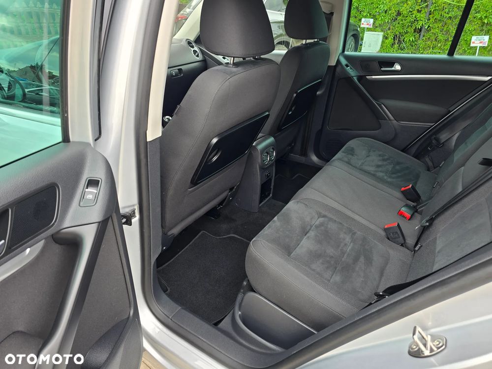 Volkswagen Tiguan - 9