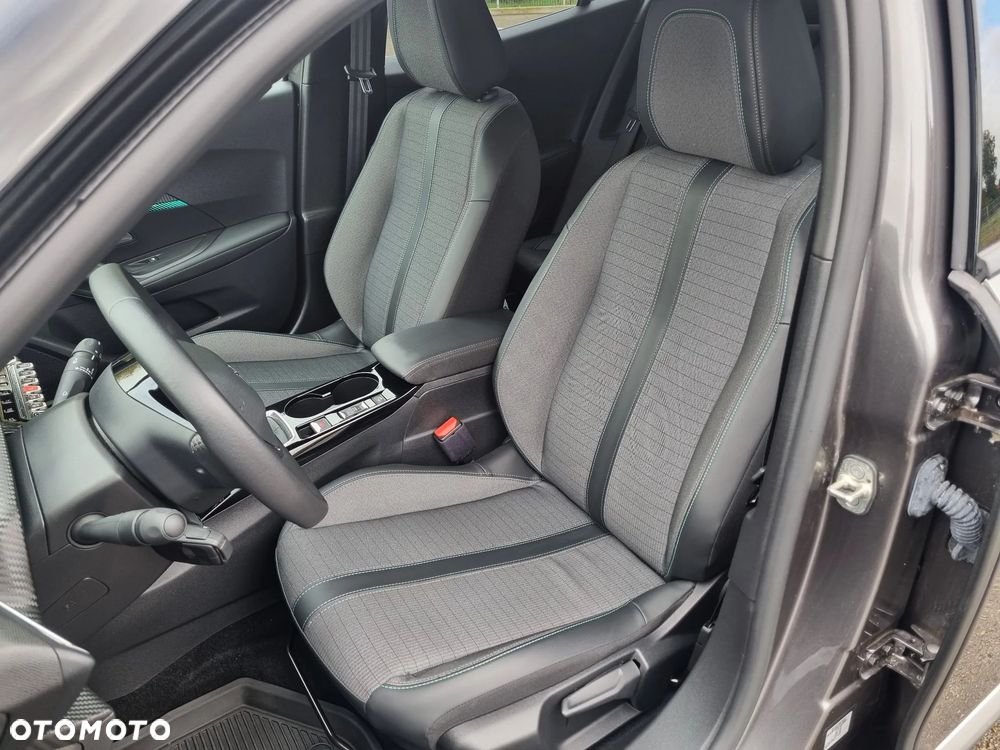 Peugeot 2008 1.2 PureTech Allure Pack S&S - 23