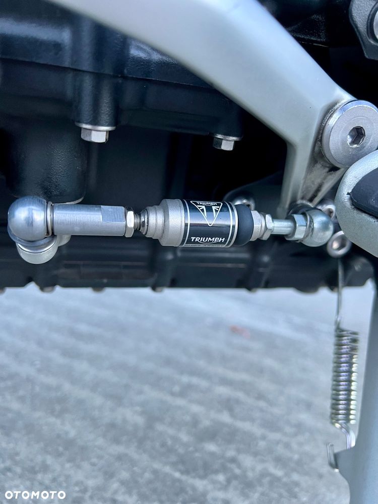 Triumph Rocket - 18
