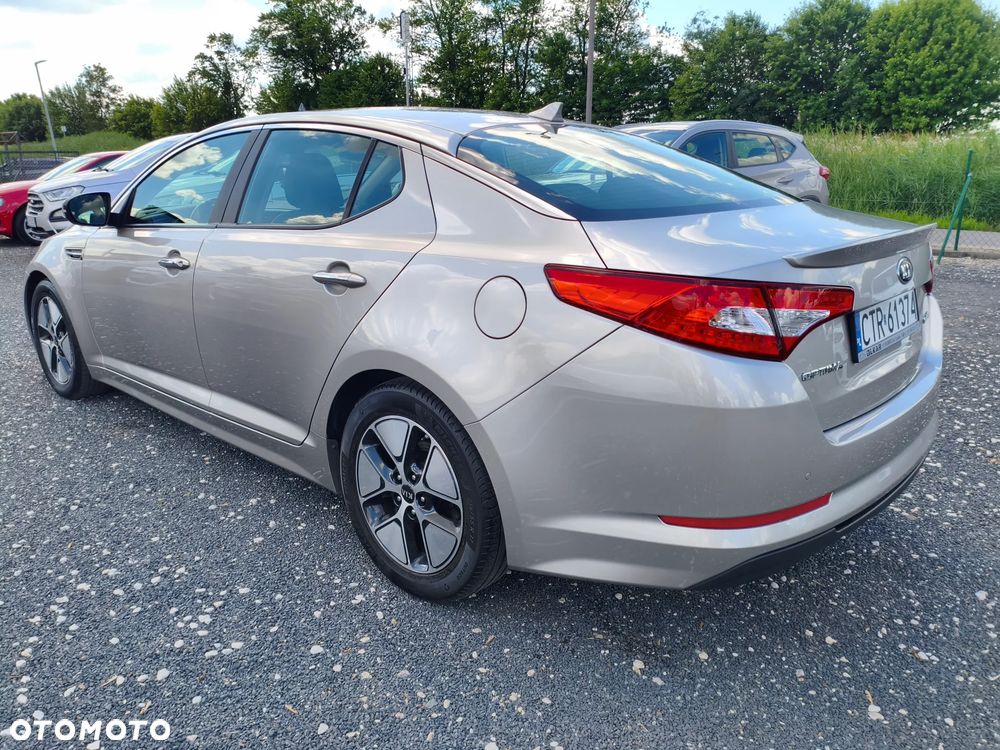 Kia Optima - 8