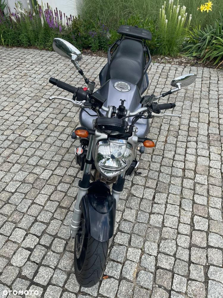 Yamaha FZ6 - 8