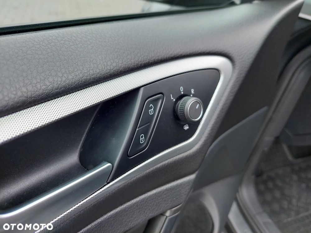 Volkswagen Golf Variant 1.6 TDI BMT Trendline - 21