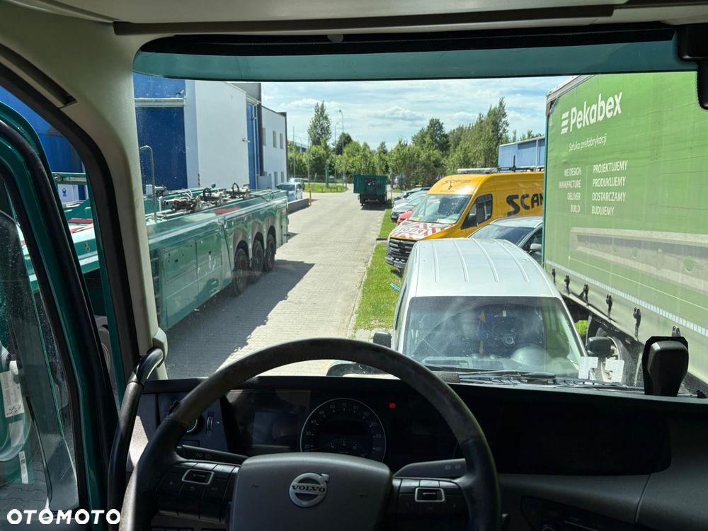 Volvo FH12, 500KM, 6X2 Pusher - 23