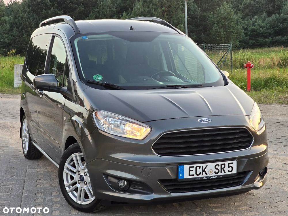Ford Tourneo Courier 1.0 EcoBoost Titanium - 28