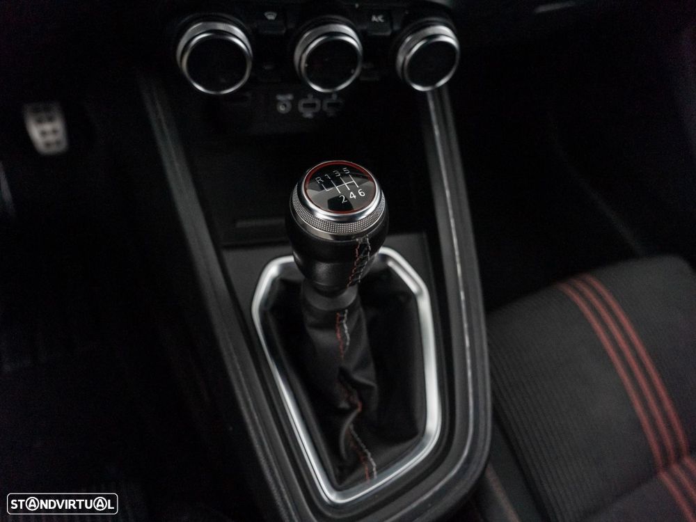 Renault Clio 1.0 TCe RS Line - 25