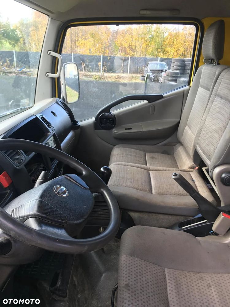 Nissan Cabstar - 4