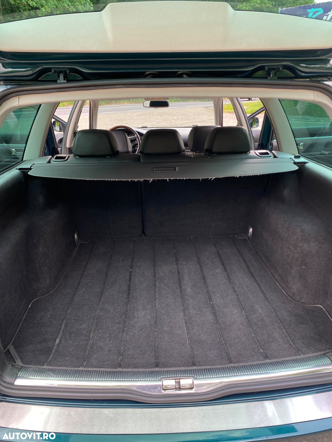 Volkswagen Passat Variant 1.9 TDI Highline - 29