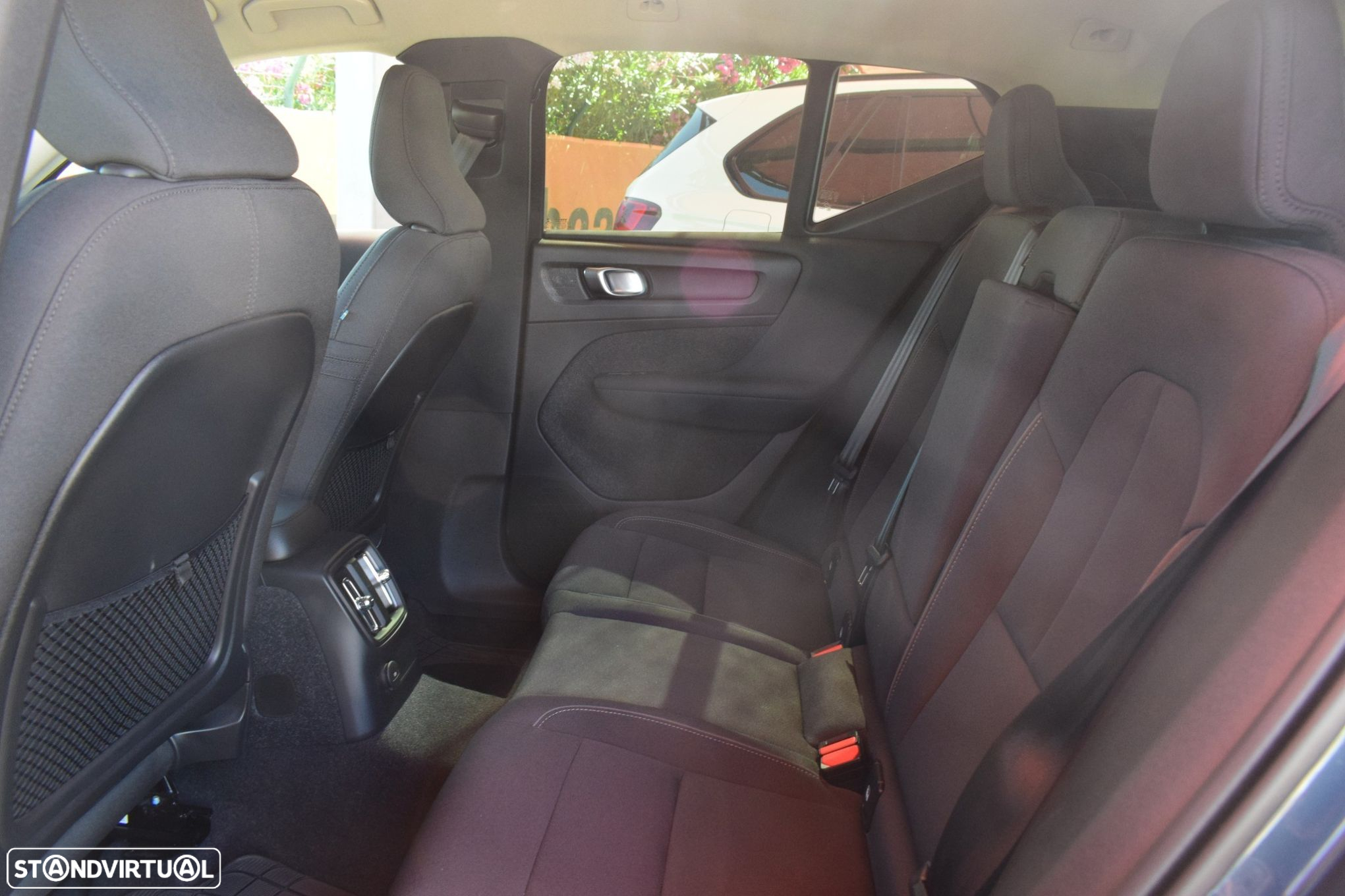 Volvo XC 40 1.5 T4 PHEV Inscription - 11