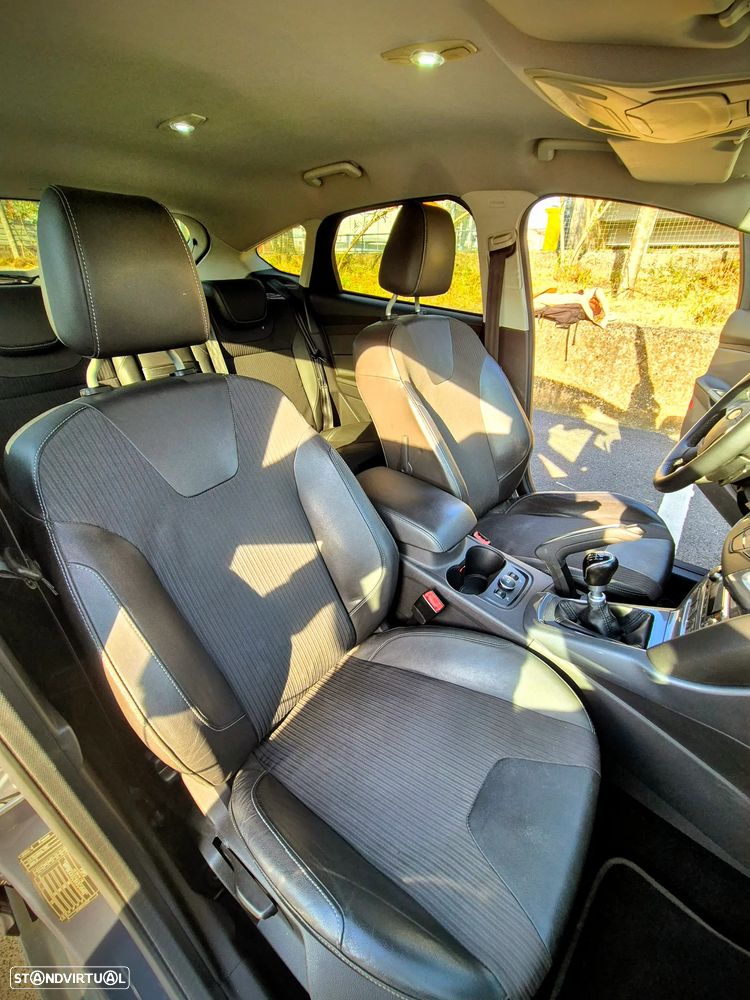 Ford Focus 1.6 TDCi Titanium - 12