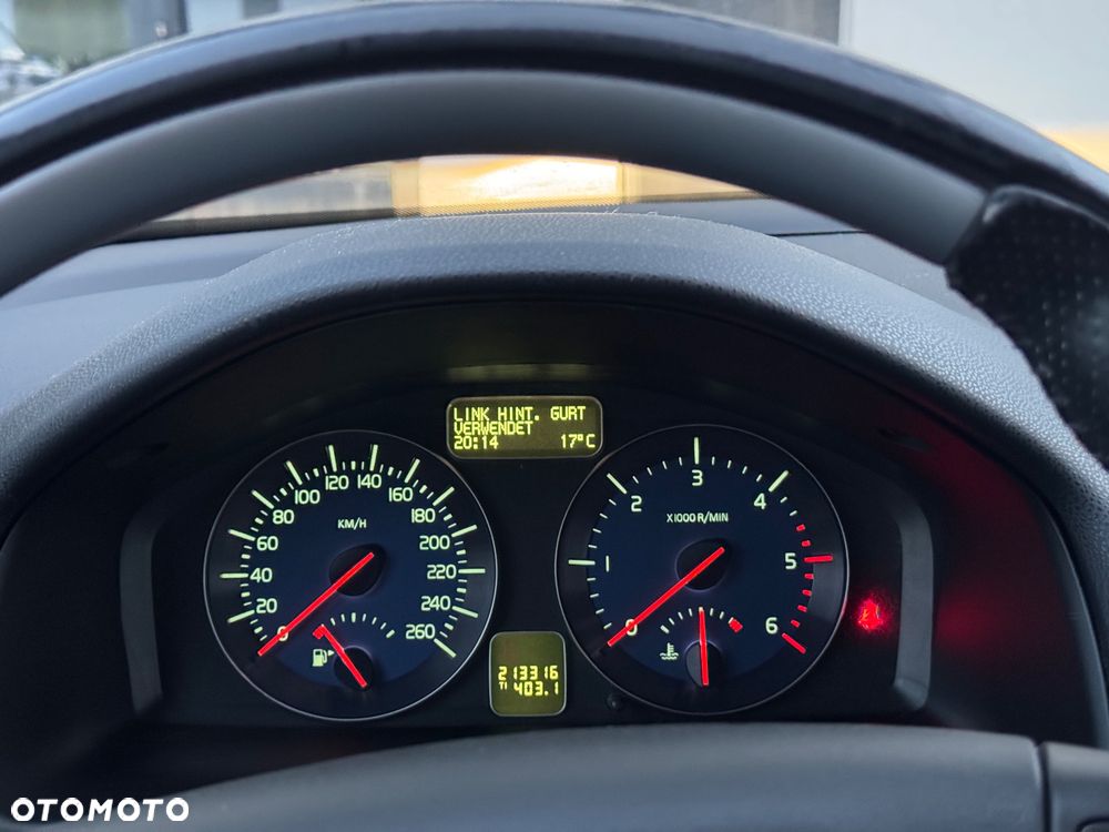 Volvo V50 D3 R-Design - 12