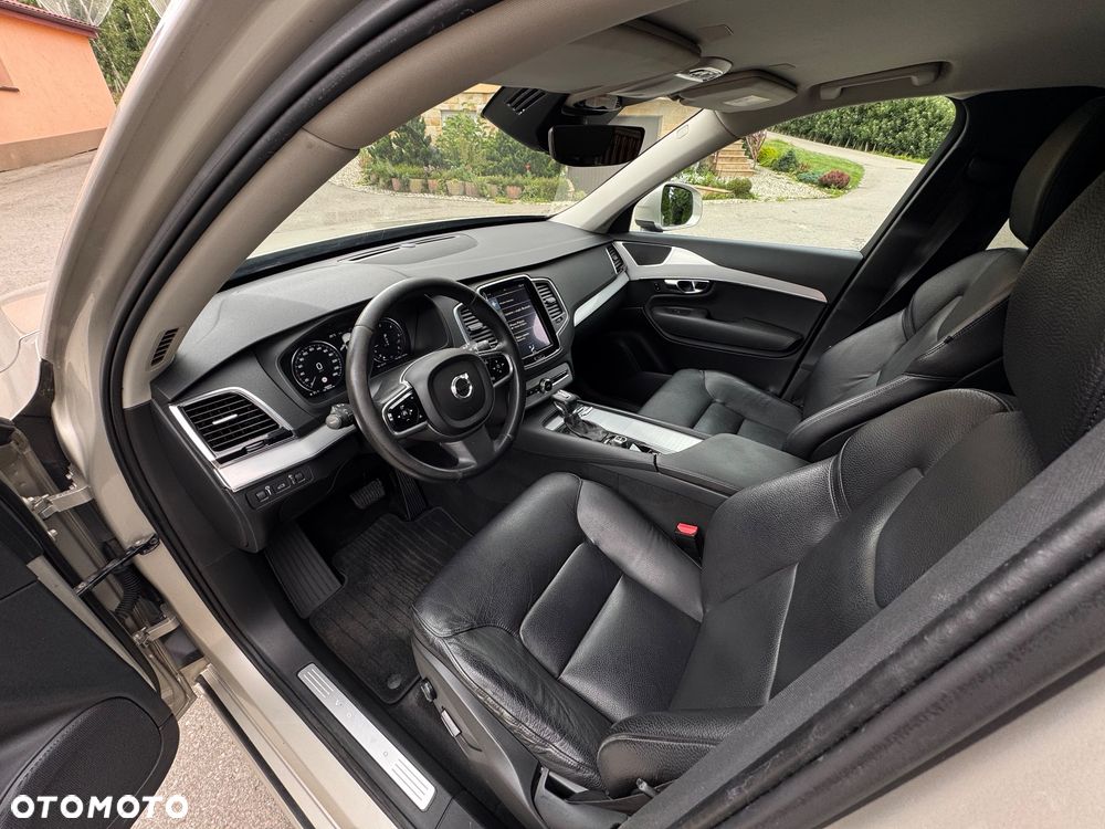 Volvo XC 90 D5 AWD Kinetic - 9